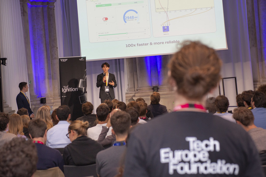 Niccolò Pagano presenting the Plynx technical pitch